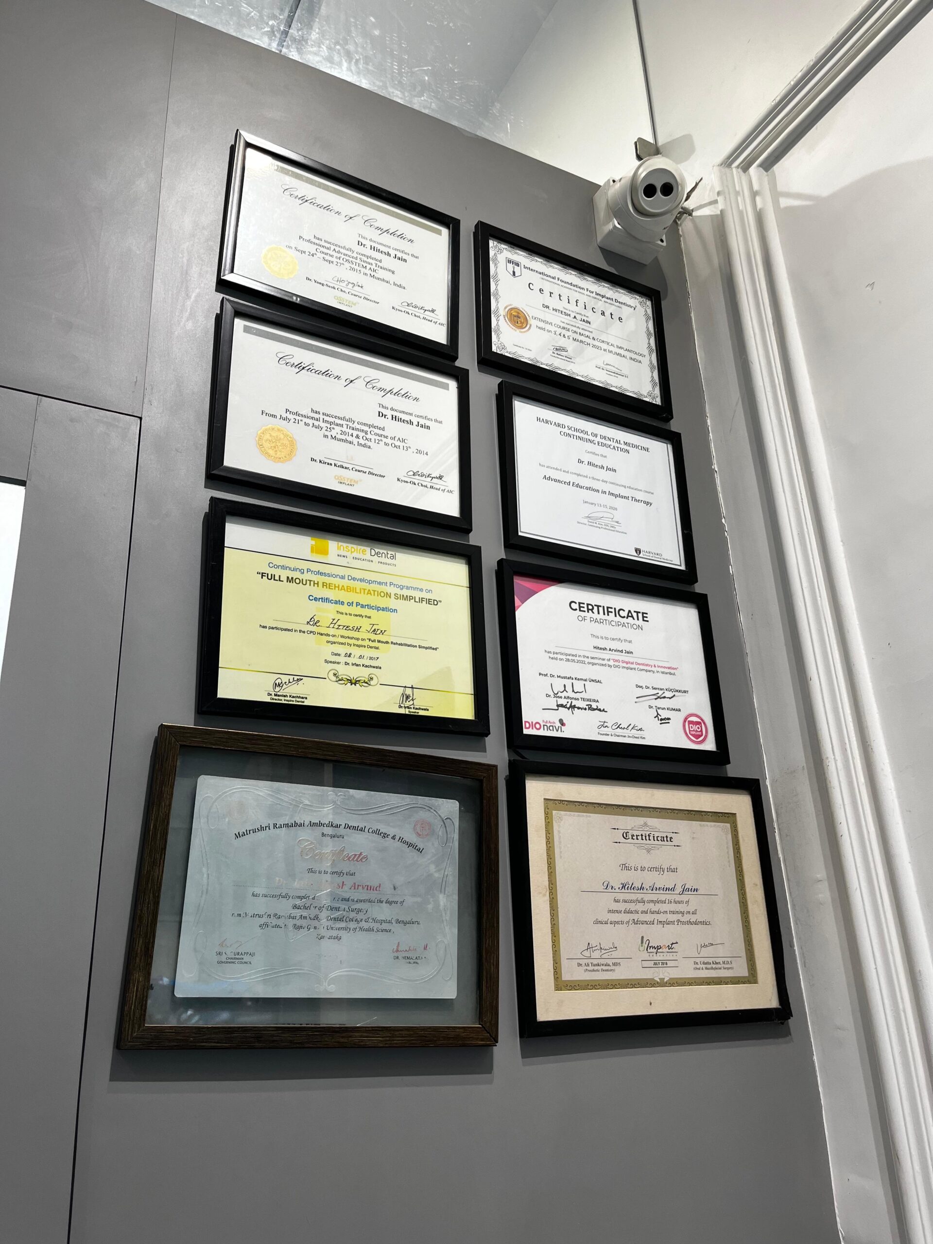 Home Smiling Pearls Dental Clinic 3