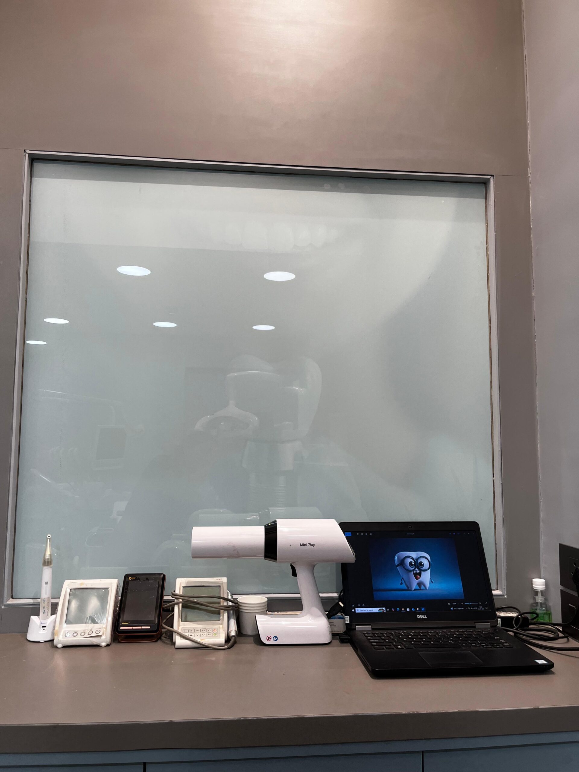 Home Smiling Pearls Dental Clinic 5