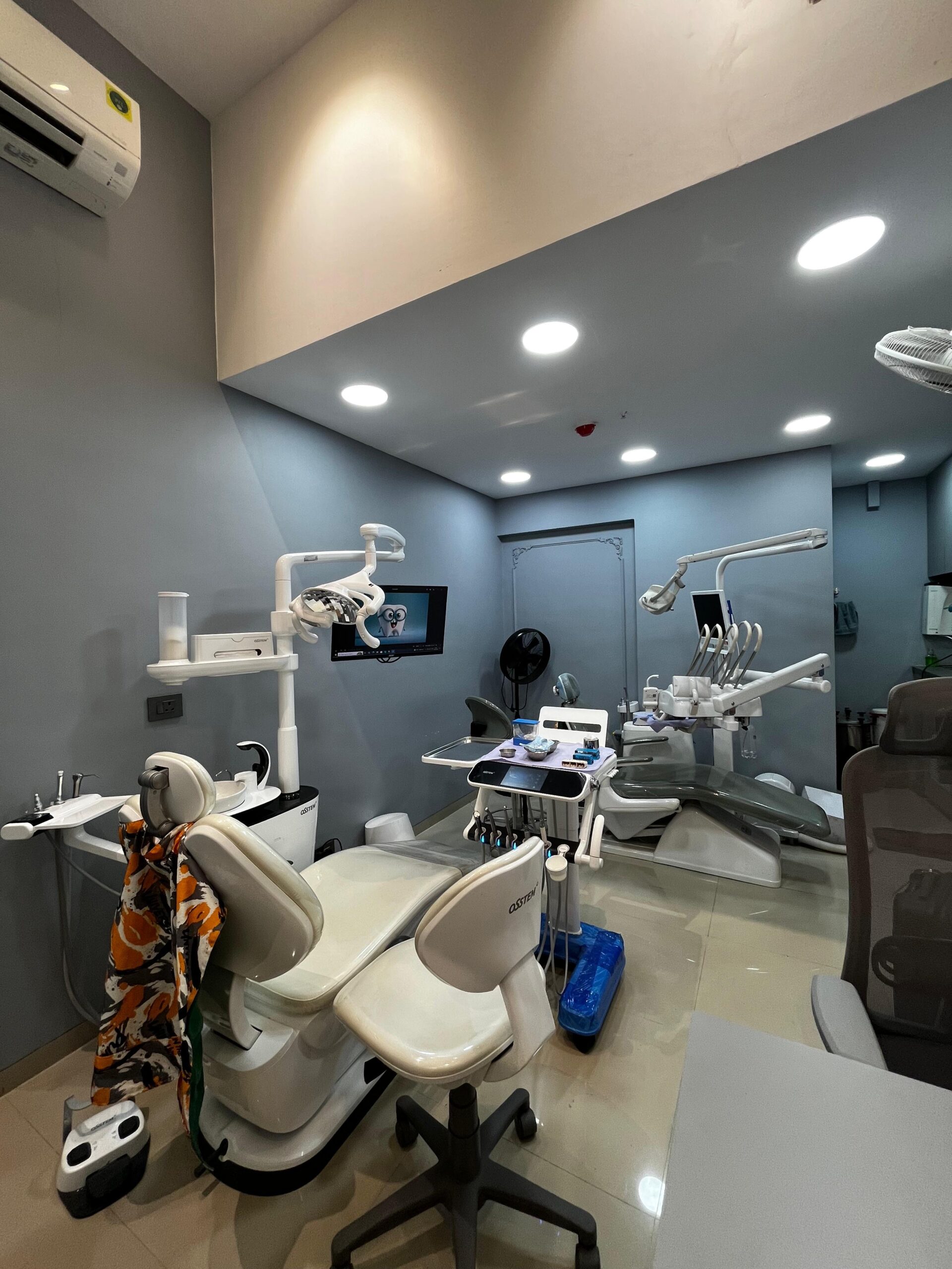 Home Smiling Pearls Dental Clinic 6