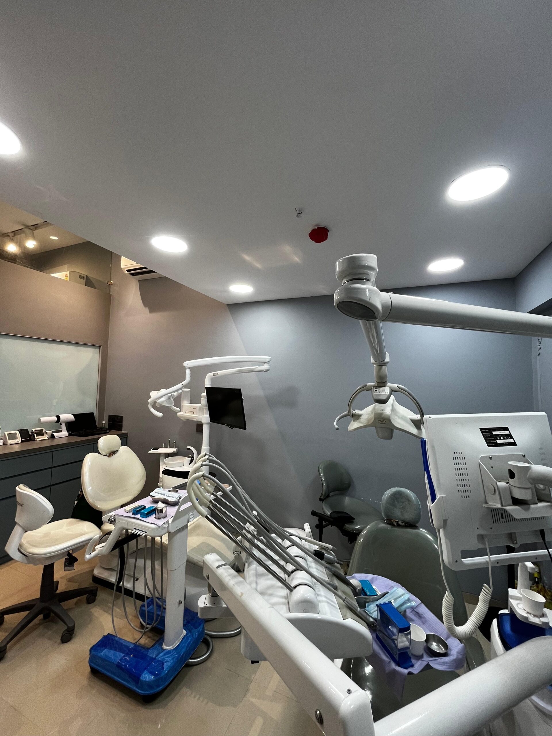 Home Smiling Pearls Dental Clinic 7