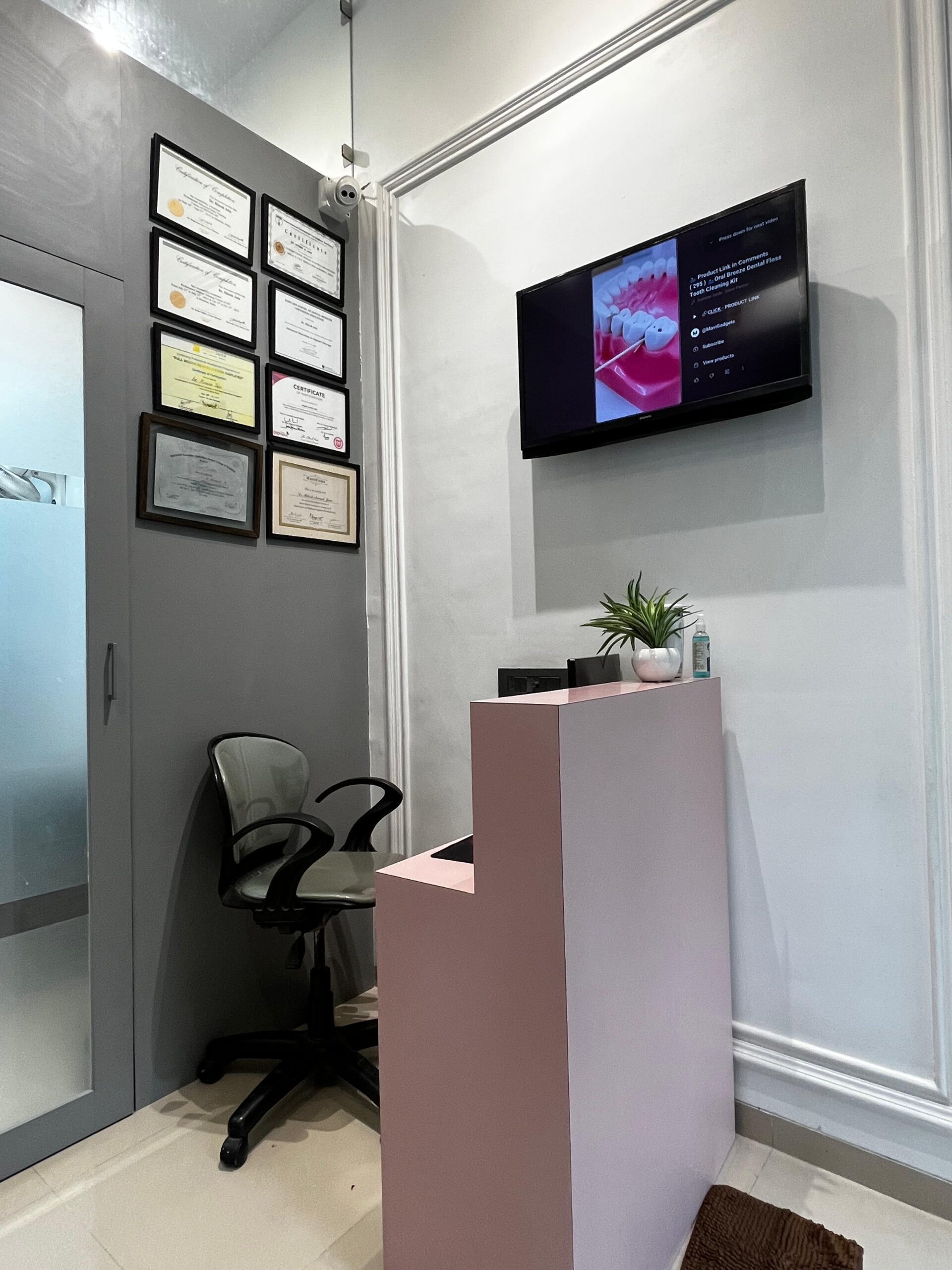 Home Smiling Pearls Dental Clinic 1